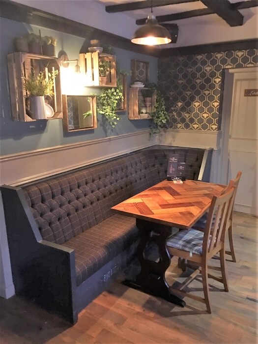 The Comfortable Gill Warrington Sugarvine, The Nation's Local