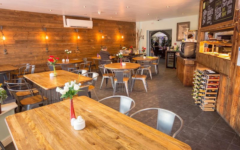 The John Paul Jones Pub Scarborough Sugarvine, The Nation's Local